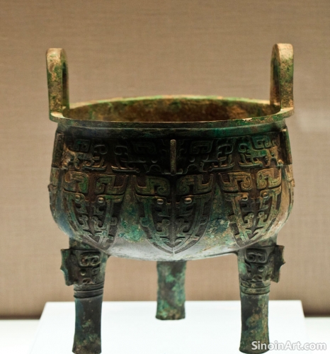 Bronze Vessels and Music Performance in Ancient China: A Multi-Sensory Experience