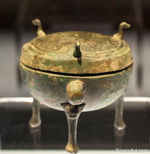 Bronze Ware and Ancient Chinese Understanding of Astronomy: Maps of the Sky and the Measurement of Time