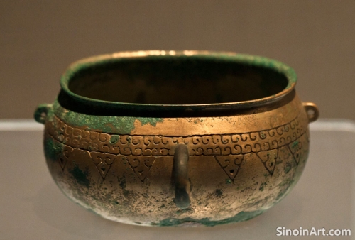 The Influence of Bronze Ware on Later Chinese Decorative Arts