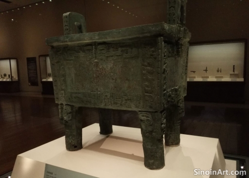 Bronze Vessels and Music Performance in Ancient China: A Multi-Sensory Experience