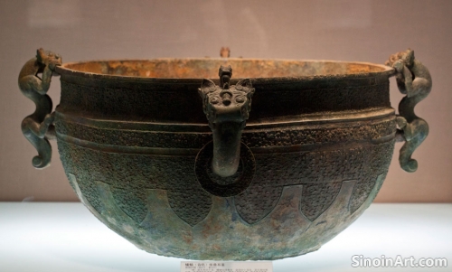 Bronze Ware and Ancient Chinese Mythology: Exploring the Interplay Between Myth, Art, and Ritual