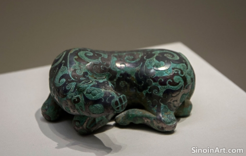 The Influence of Bronze Ware on Later Chinese Decorative Arts