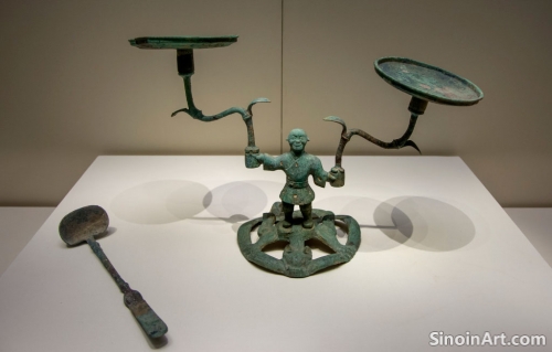 The Role of Bronze in Ancient Chinese Storytelling: Depictions of Myths and Legends