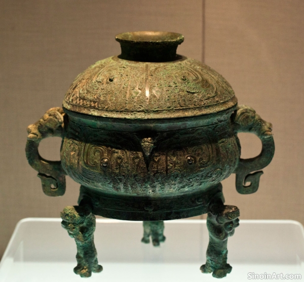 The Archaeological Significance of Chinese Bronze Ware: Discoveries and Insights