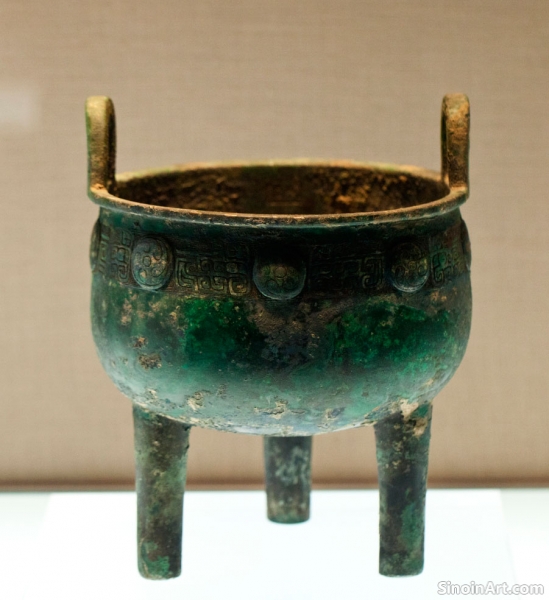 The Use of Bronze in Ancient Chinese Maritime Activities: Vessels and Tools