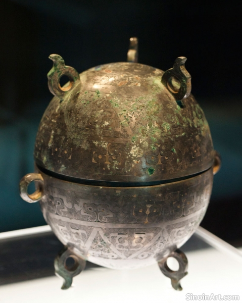 The Ritual Vessels of the Shang Dynasty: Power and Symbolism in Bronze