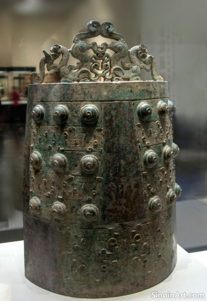 Bronze Ware as Grave Goods: Status, Belief, and the Afterlife