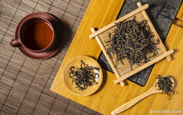 The Timeless Tradition: An Introduction to Chinese Tea